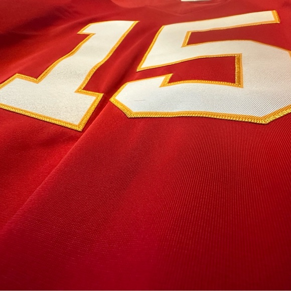 Men’s small- Unbranded Kansas City Chiefs Patrick Mahomes jersey #15. - Picture 4 of 4